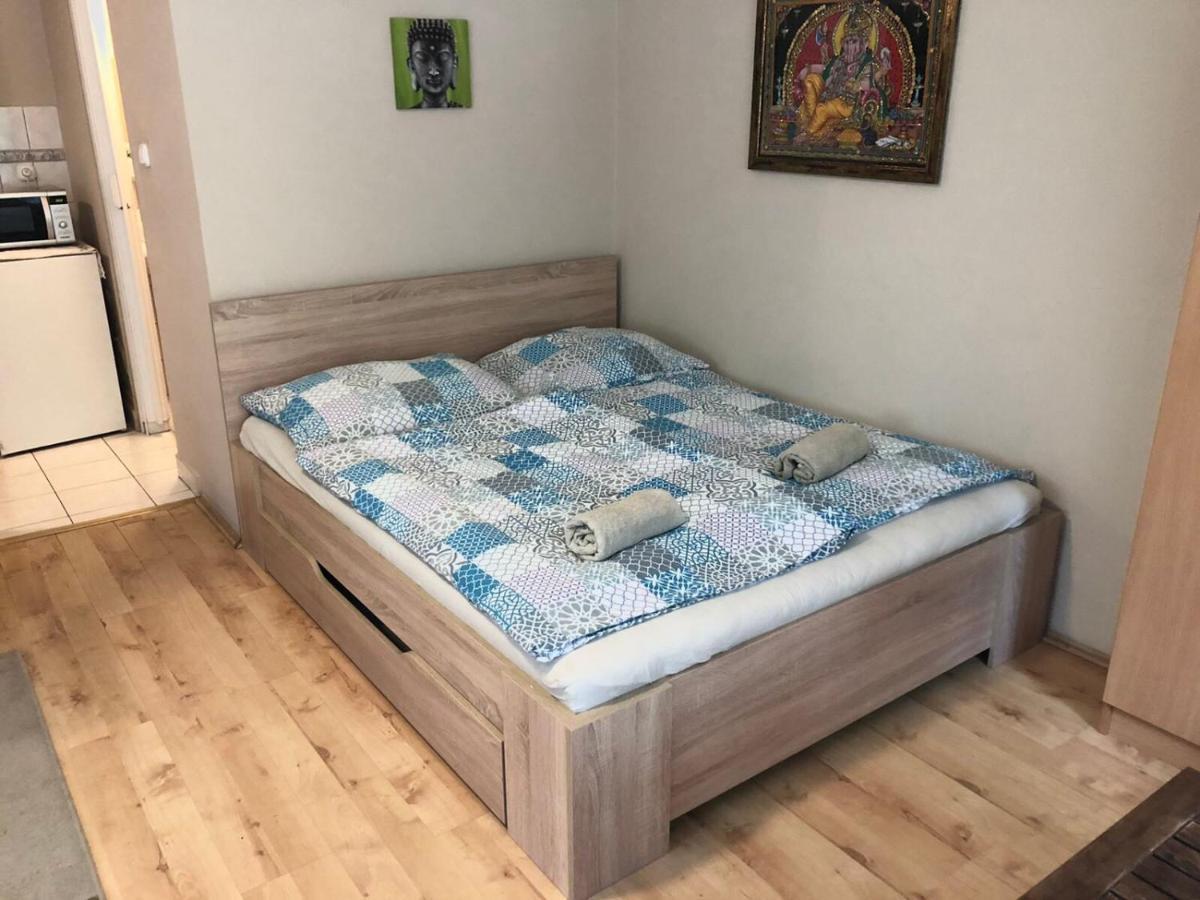 Tulipan Apartman Егер Екстериор снимка
