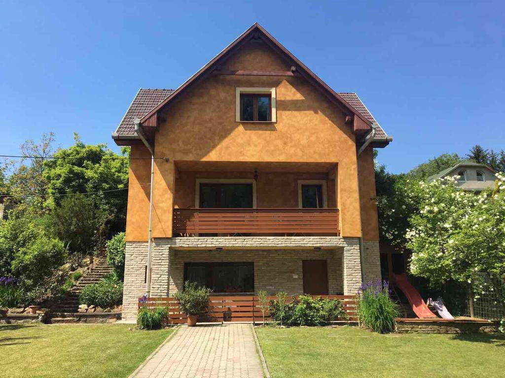 Tulipan Apartman Егер Екстериор снимка